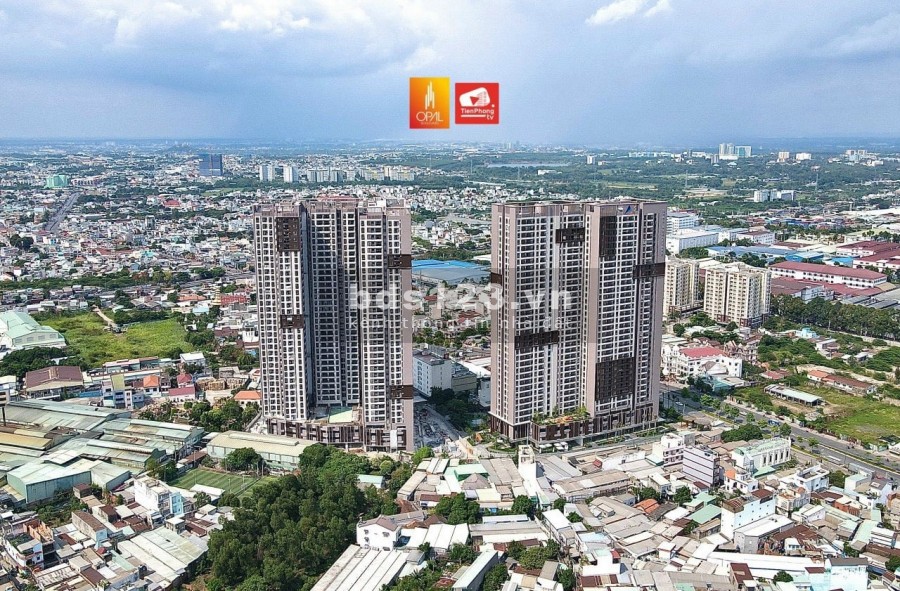Bán gấp căn hộ 2PN Opal Boulevard tầng 12 View Đông Nam và Tây Nam giá 2.6 tỷ