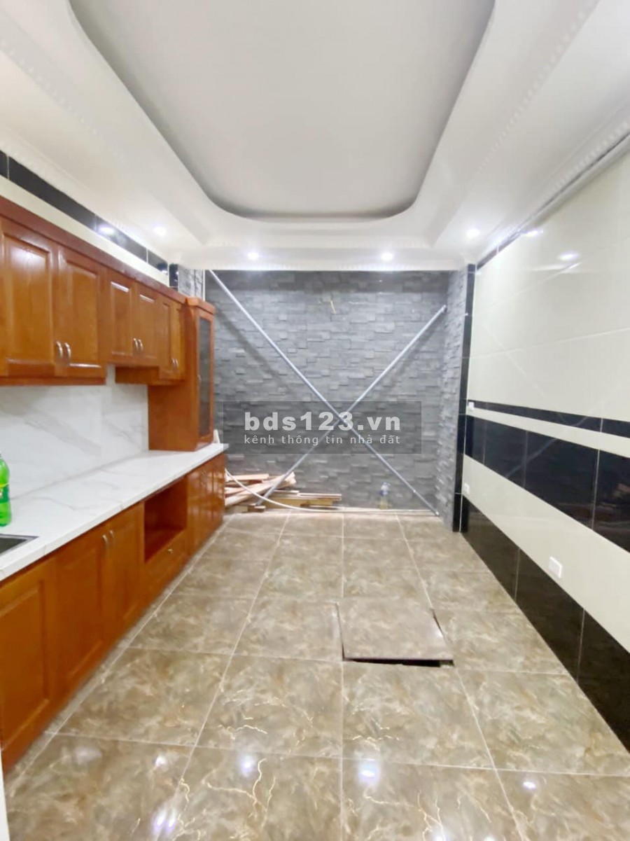 Cần bán gấp 2 căn nhà Quận Cầu Giấy, Hà Nội, nhà mới tinh xung quanh nhiều tiện ích, kèm nội thất