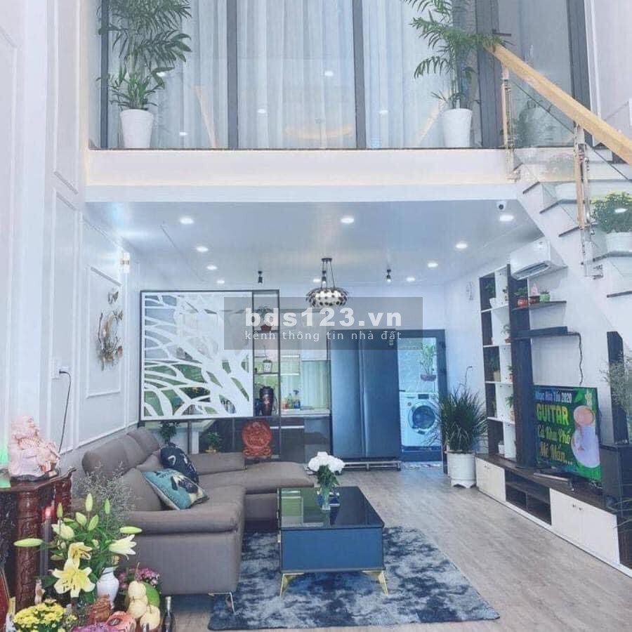Chính chủ cần bán nhà Xuân Thuỷ, khu dân trí cao, an ninh tốt diện tích 40m2, giá bán 3 tỉ
