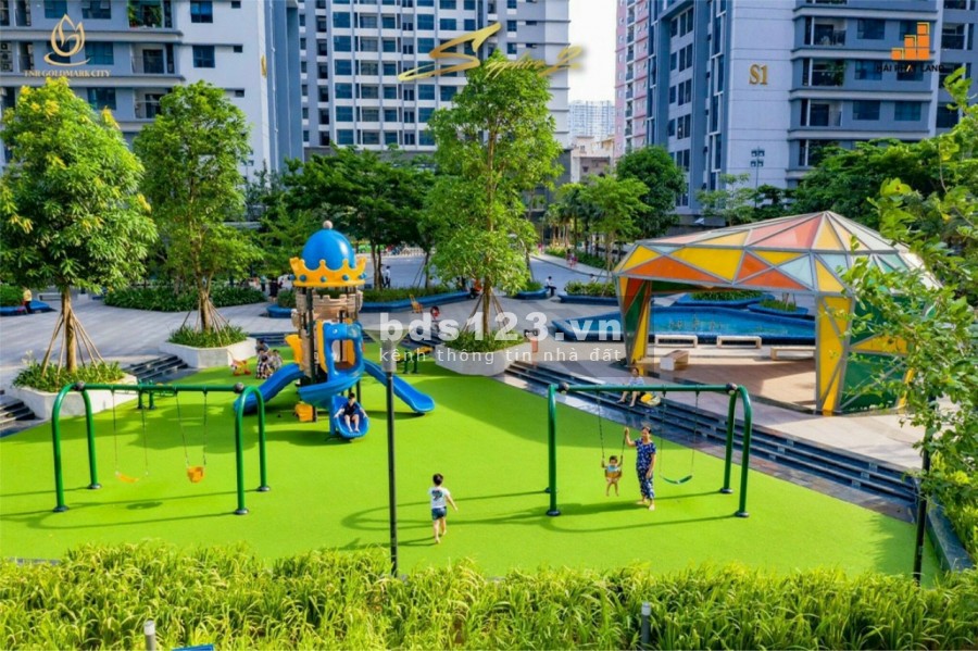 Tặng 120 triệu nội thất, căn góc 3PN 135m2 giá 3,8 tỷ. Đóng 1.36 tỷ (35%) nhận nhà + 18 tháng 0 lãi