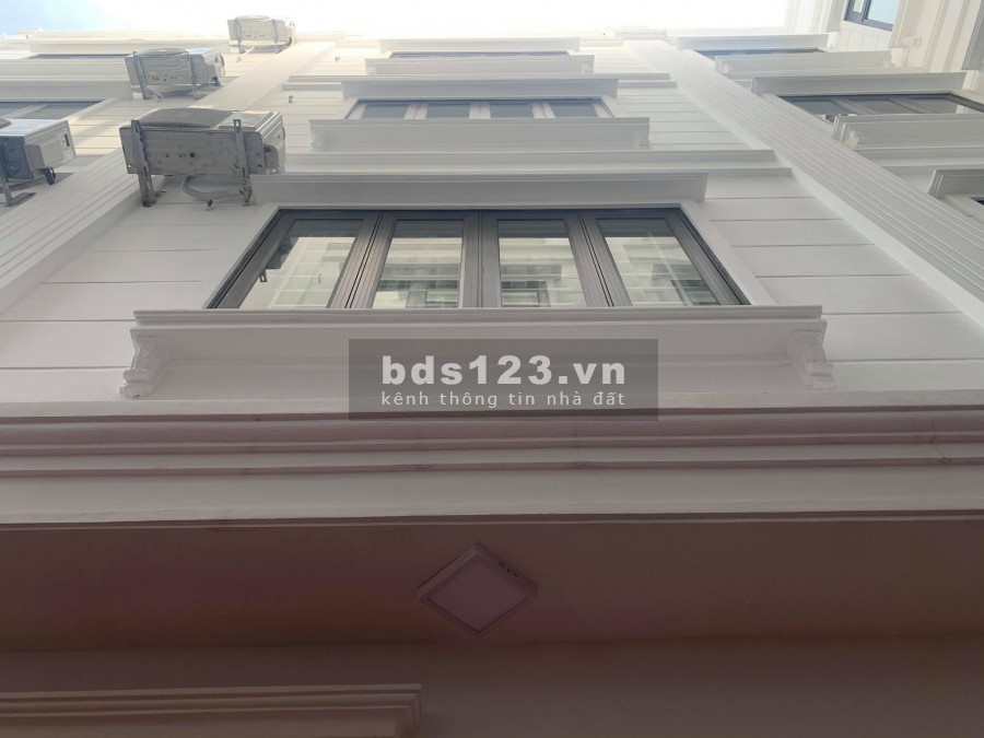 Bán nhà Mỹ Đình, diện tích 47m2, nhà mới cực đẹp, ngõ nông, giá bán 3.x tỷ (x nhà trẻ)