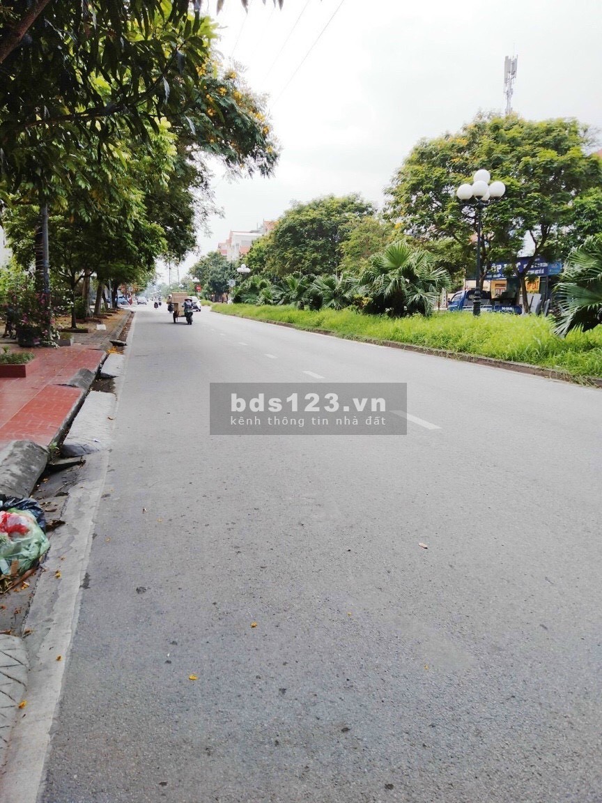 Bán đất mặt đường đôi Thanh Bình, TP HD, 78m2, mt 6m, vỉa hè 5m, KD buôn bán tốt, khu Vip