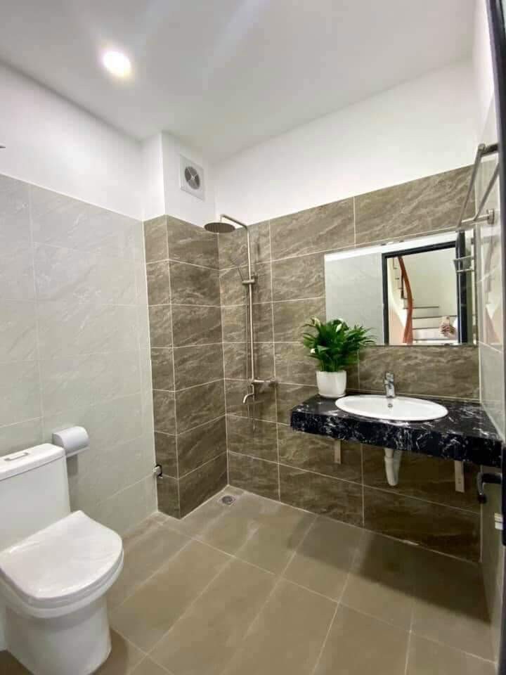 Bán nhà phố Trần Khát Chân, Lãng Yên, nhà đẹp phố lớn nhiều tiện ích, dt 55m2, giá 4.5 tỷ