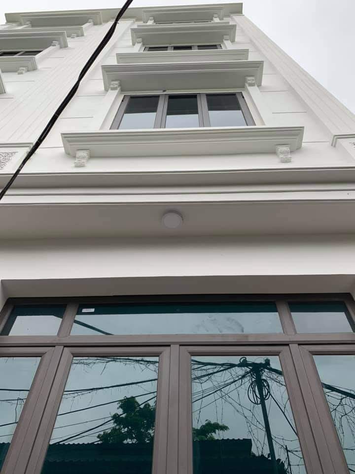 Bán nhà phố Trần Khát Chân, Lãng Yên, nhà đẹp phố lớn nhiều tiện ích, dt 55m2, giá 4.5 tỷ