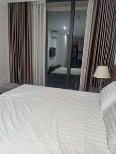Tòa căn hộ 8 tầng thang máy Tô Ngọc Vân, Tây Hồ, dt 100m2, mt 7m giá 54 tỷ, kinh doanh