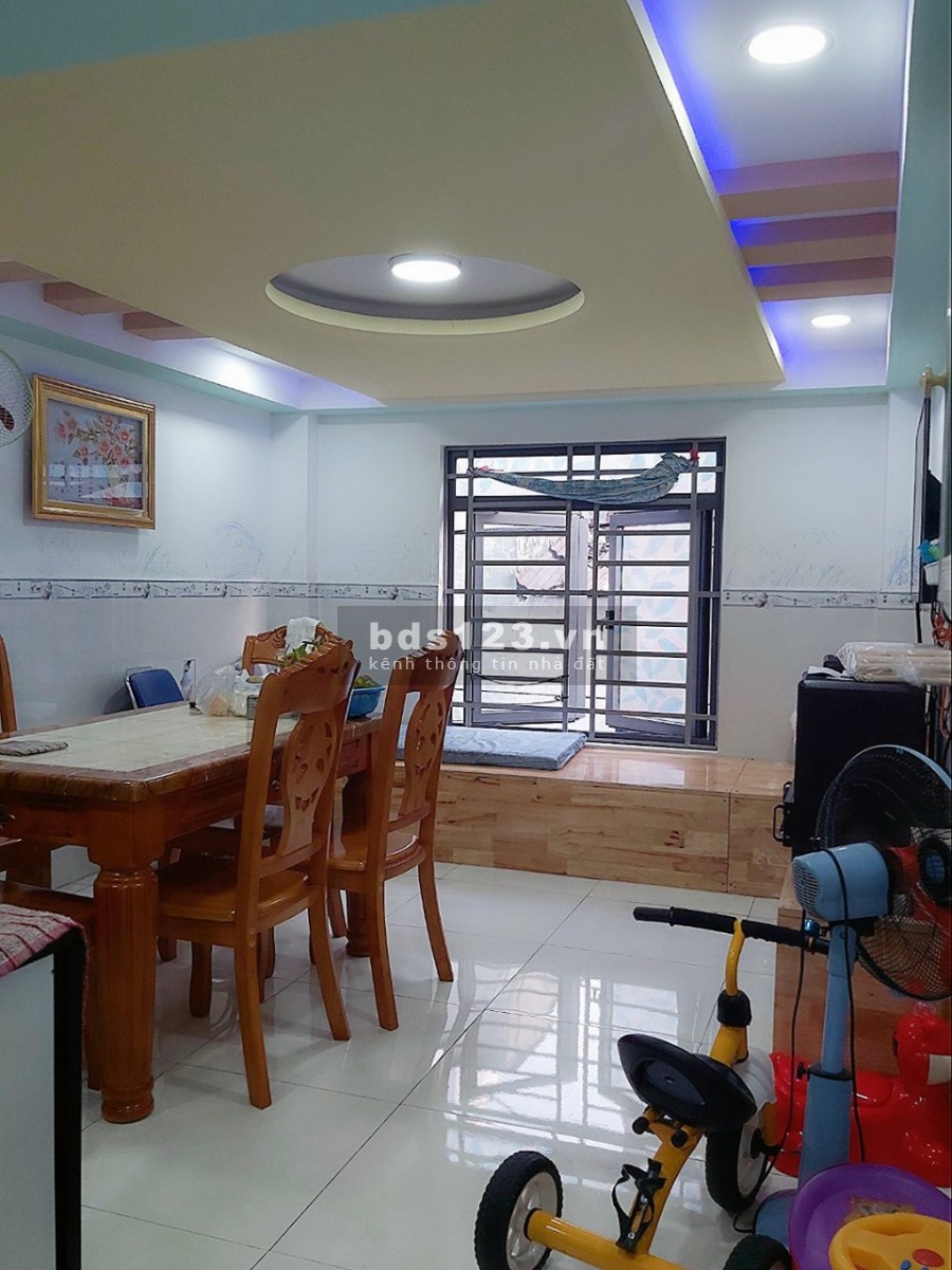 Nhà 4 tầng, Tân Kỳ Tân Quý. Gần ĐH Công Nghệ Thực Phẩm giá bán 4,8 tỷ, liên hệ trực tiếp