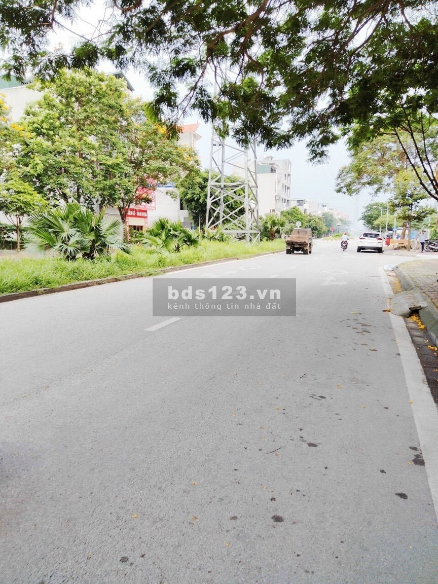 Bán đất mặt đường đôi Thanh Bình, TP HD, 78m2, mt 6m, vỉa hè 5m, KD buôn bán tốt, khu Vip