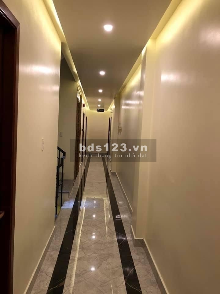 Bán khách sạn 3* Quang Trung Gò Vấp dt 175m2, 7 tầng lãi ròng 300 triệu/tháng, lh 0776953855