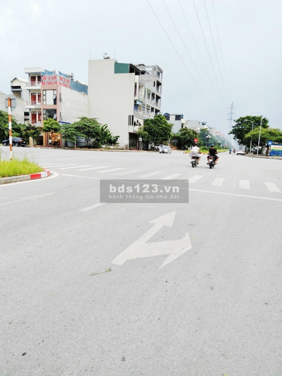 Bán đất mặt đường đôi Thanh Bình, TP HD, 78m2, mt 6m, vỉa hè 5m, KD buôn bán tốt, khu Vip