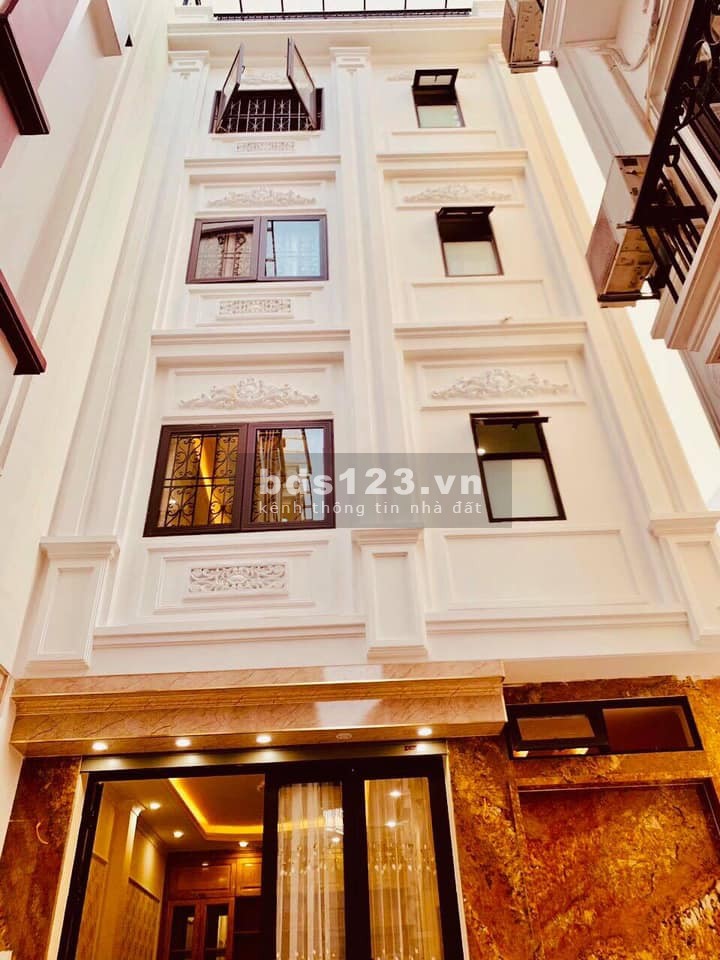 Bán nhà Phúc Lợi Long Biên, 32m, nhà 5 tầng, đường to đẹp, gần Vincom Long Biên, 2,18 tỷ