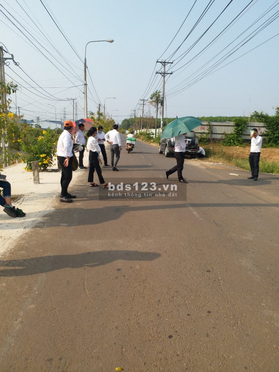 Bán đất diện tích 75m2, sổ sẵn, giá bán 1.1 tỷ An Hòa. Biên Hòa. Gần Vòng Xoay Cổng 11
