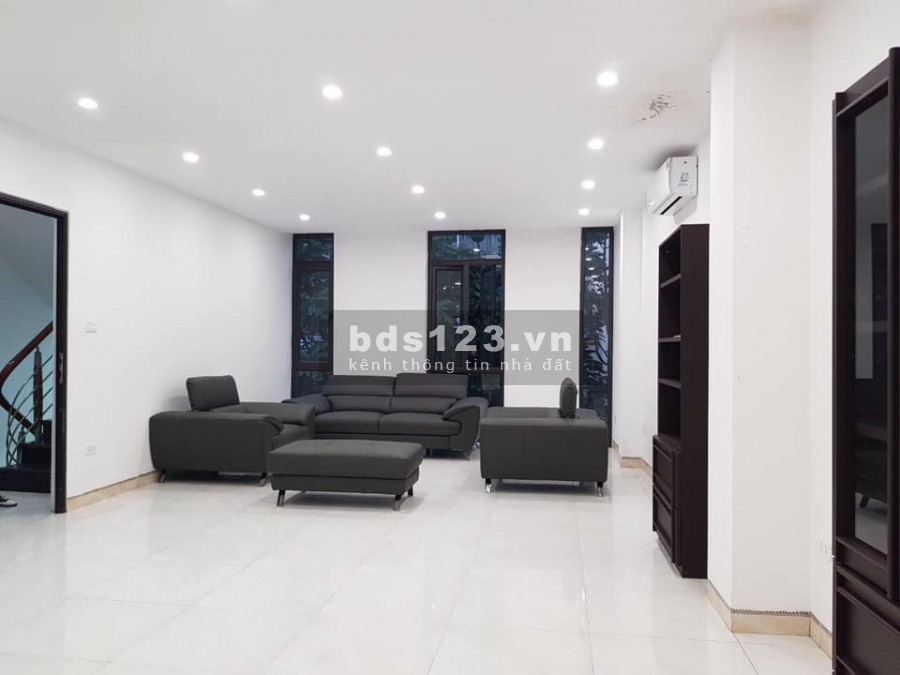 Bán nhà MP Cát Linh Đống Đa Giá rẻ 8 tầng, thang máy, nhà mới, kinh doanh đẹp giá nhỉnh 28 tỷ