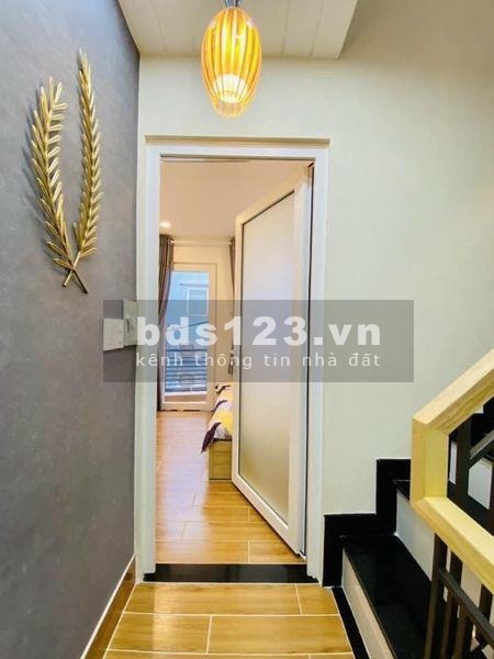 Bán nhà đường Hoàng Mai, Hoàng Mai, ô tô diện tích. sử dụng 37m2, nguyên căn đẹp 4 tầng