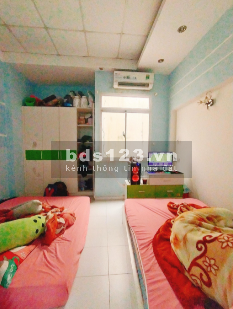 Bán nhà nguyên căn đẹp 3 tầng, diện tích 46m2 Đường Bình Long, Quận Tân Phú Giá Đầu Tư
