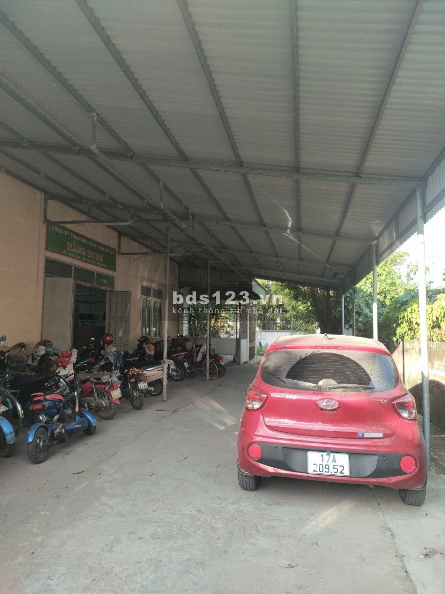Gia đình tôi cần bán nhà cấp 4 trung tâm xã Trọng Quan giá bán 750 triệu, pháp lí đủ