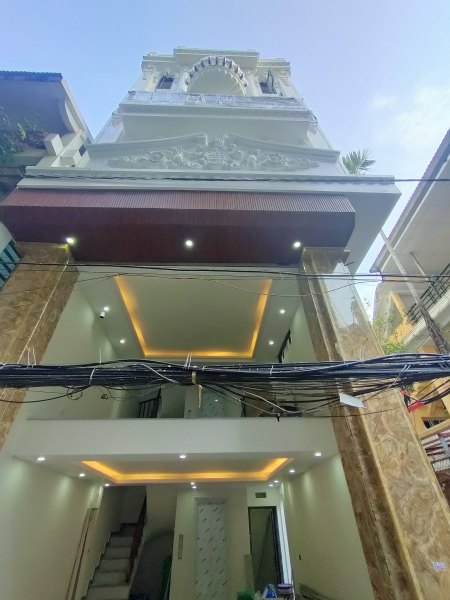 Bán nhà Khương Đình, Thanh Xuân, diện tích sử dụng 44m2, 6 tầng, kinh doanh, lô góc, giá 6,2 tỷ