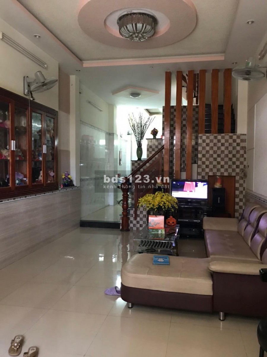 Bán nhà Gò Vấp, hẻm xe hơi xe ra vào thoải mái, 4 tầng, diện tích to, giá nhỏ, sổ sẵn