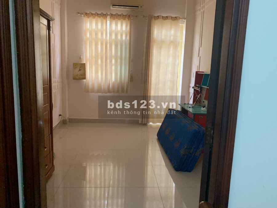 Bán nhà Gò Vấp, hẻm xe hơi xe ra vào thoải mái, 4 tầng, diện tích to, giá nhỏ, sổ sẵn