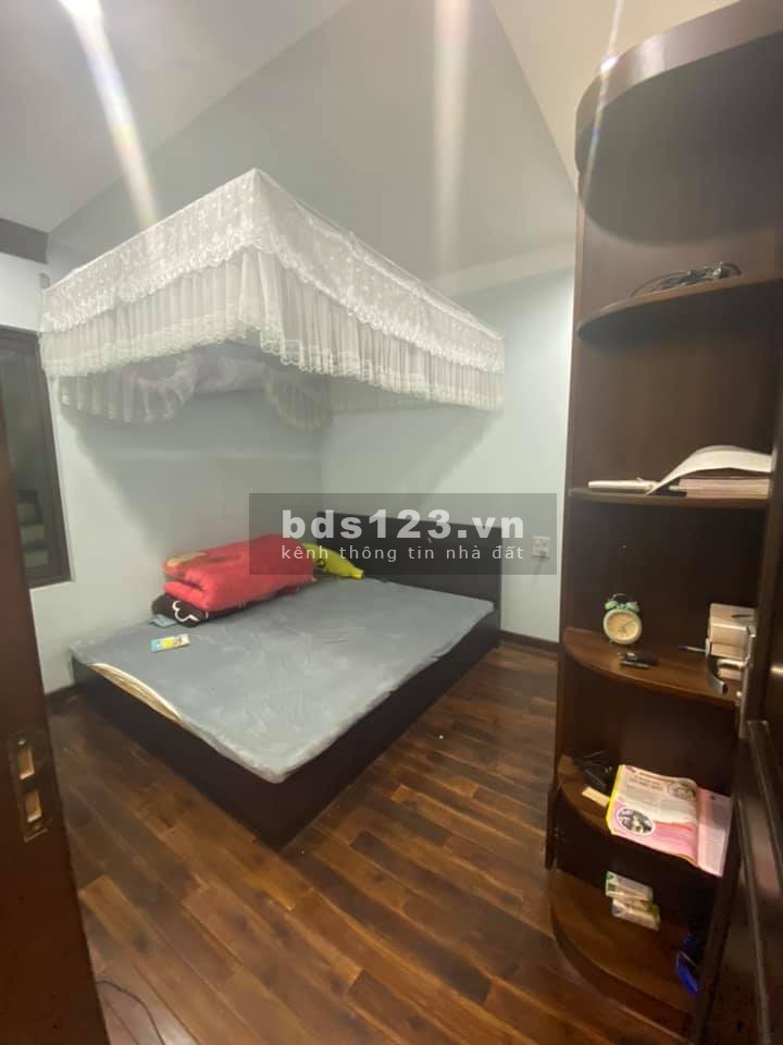 Bán nhà, La Nội, cạnh công an UBND phường Dương Nội diện tích 60m2 giá bán 4,1 tỷ, lhcc