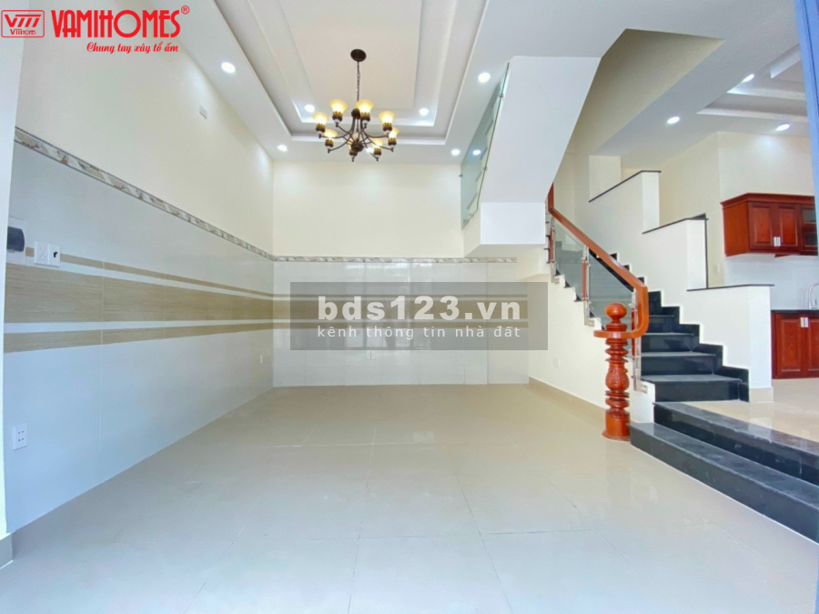 Nhà Mới Thiết Kế Đẹp hẻm xe hơi 606 QL13 cách mặt tiền 80m, ngân hàng hỗ trợ vay