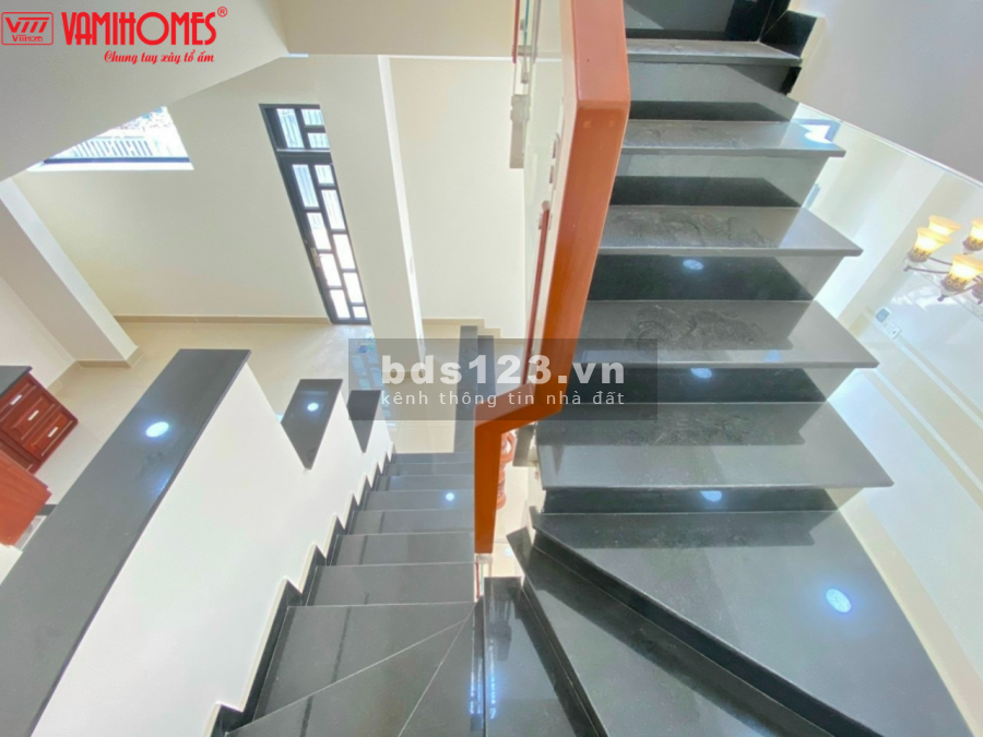 Nhà Mới Thiết Kế Đẹp hẻm xe hơi 606 QL13 cách mặt tiền 80m, ngân hàng hỗ trợ vay