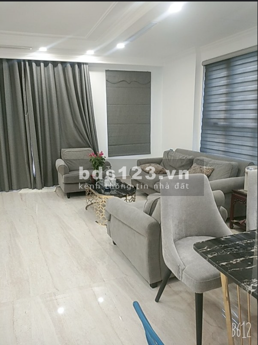 Công Chúa Ngọc Hân cần bán căn Quận 11 mt đẹp 3m, dt 35m2 giá 3,8 tỷ lh 0566195090