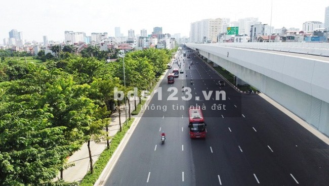 Bán nhà Phạm Văn Đồng, 3 mặt thoáng, 69m2, 4 tầng, 5.3 tỷ