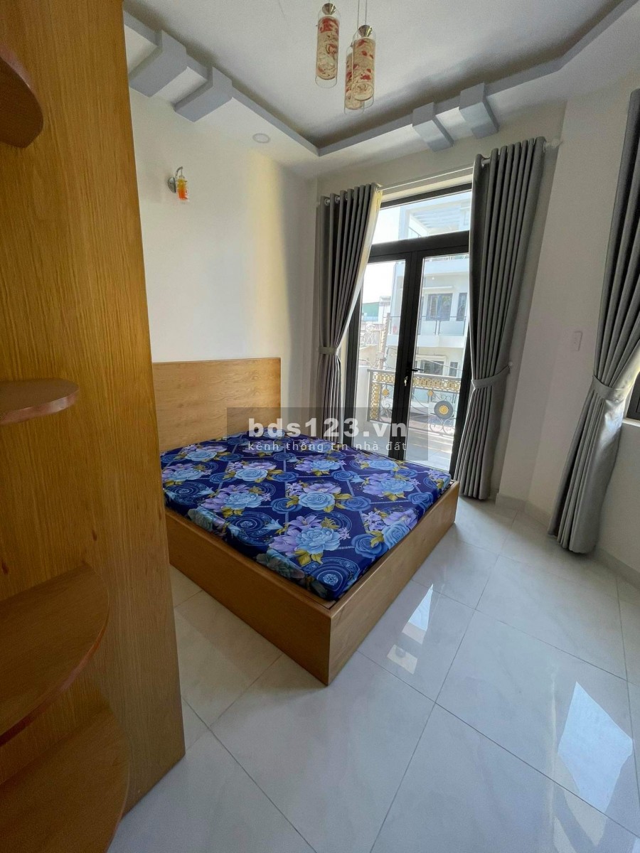 Cần thanh lý nhà mới mặt tiền đường Ngô Đức Kế quận Bình Thạnh 43m2 giá 4tỷ450