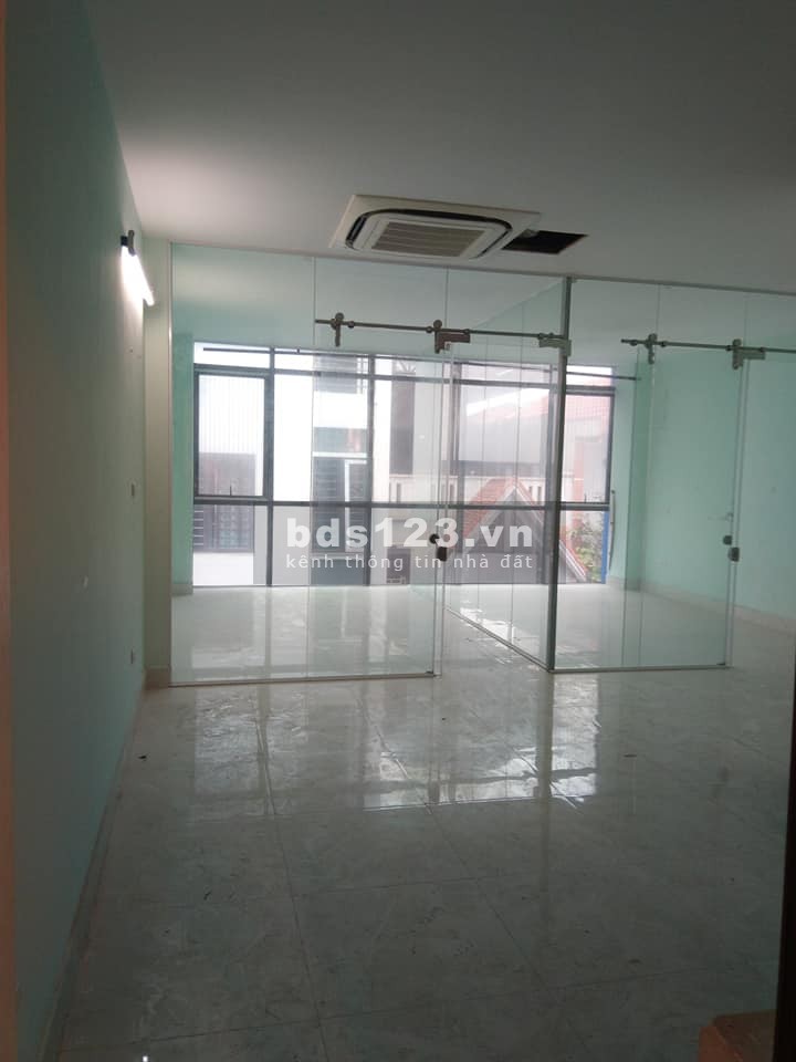 Bán nhà mặt phố Vương Thừa Vũ dt 65m2, oto tránh kinh doanh thang máy giá 15.2 tỷ