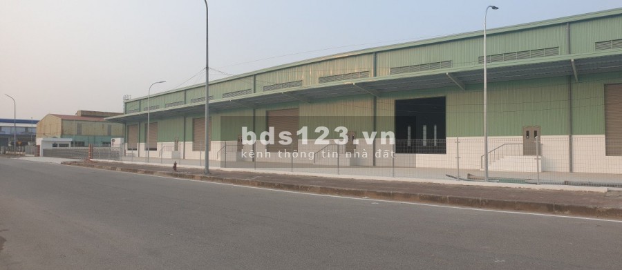 Cho thuê kho xưởng có đầy đủ PCCC, DT 10.000m2 trong KCN Đài Tư, Long Biên, Hà Nội, lh 0866683628