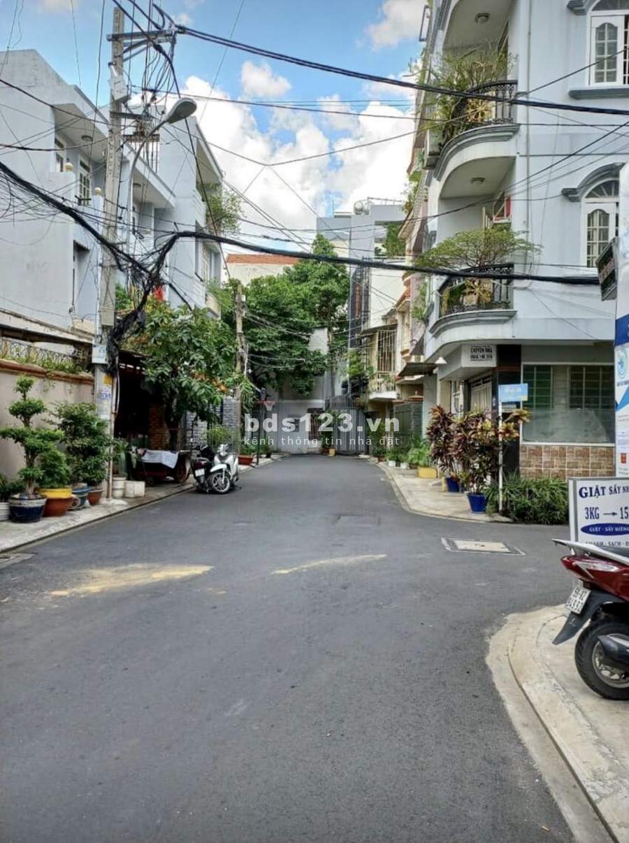 Bán nhà nguyên căn hẻm thông kinh doanh dt 36m2, phường 5, Thích Quảng Đức 3 tầng, giá 3.5 tỷ
