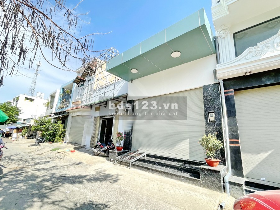 Bán nhà mặt tiền kinh doanh cực hot ngay chợ Phú Nhuận, Quận 7, giá bán 6.5 tỷ, thương lượng