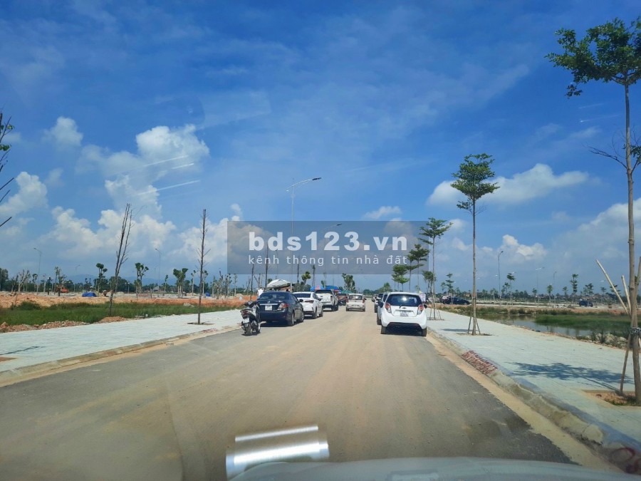 Cần tiền bán nhanh hai lô đất MB650 Đông Khê Đông Sơn Thanh Hóa, lh 0985134338