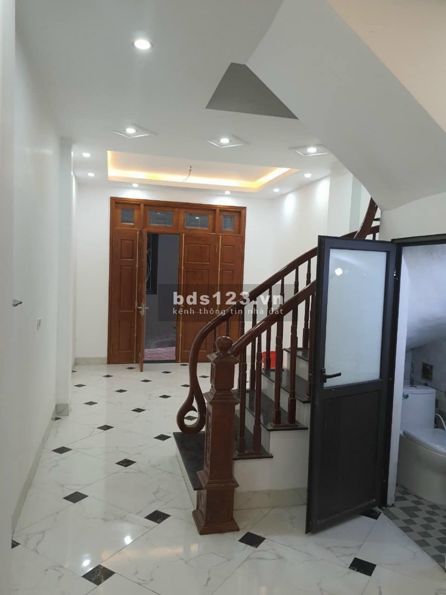 Chỉ hơn 600 triệu có ngay nhà Vạn Phú, Thanh Trí, Hà Nội, nhà mới đẹp kính koong ô tô đỗ cửa