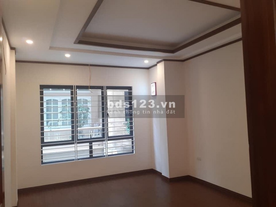 Chỉ hơn 600 triệu có ngay nhà Vạn Phú, Thanh Trí, Hà Nội, nhà mới đẹp kính koong ô tô đỗ cửa