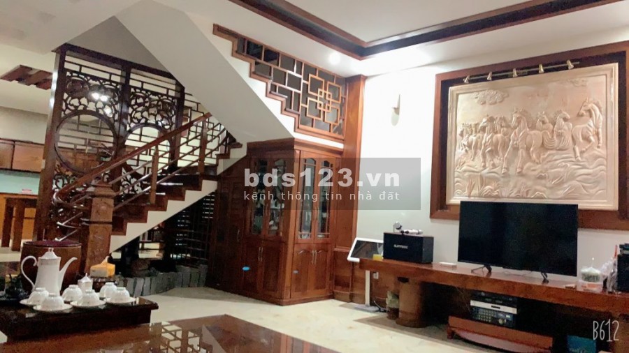 Bán nhà 3 tầng phường Trường Thi, thành phố Vinh, tỉnh Nghệ An, 1100% ngõ Đinh Hương
