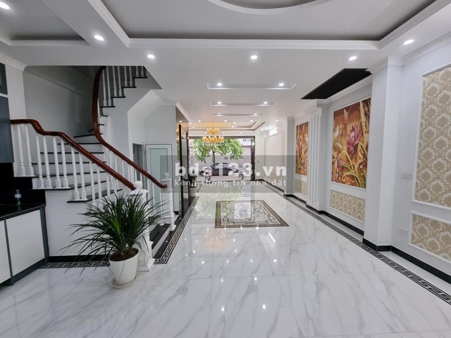Bán nhà tiểu biệt thự Thạch Bàn Long Biên, diện tích 85m2, giá chỉ 6 tỷ, ô tô tải tránh, lhcc