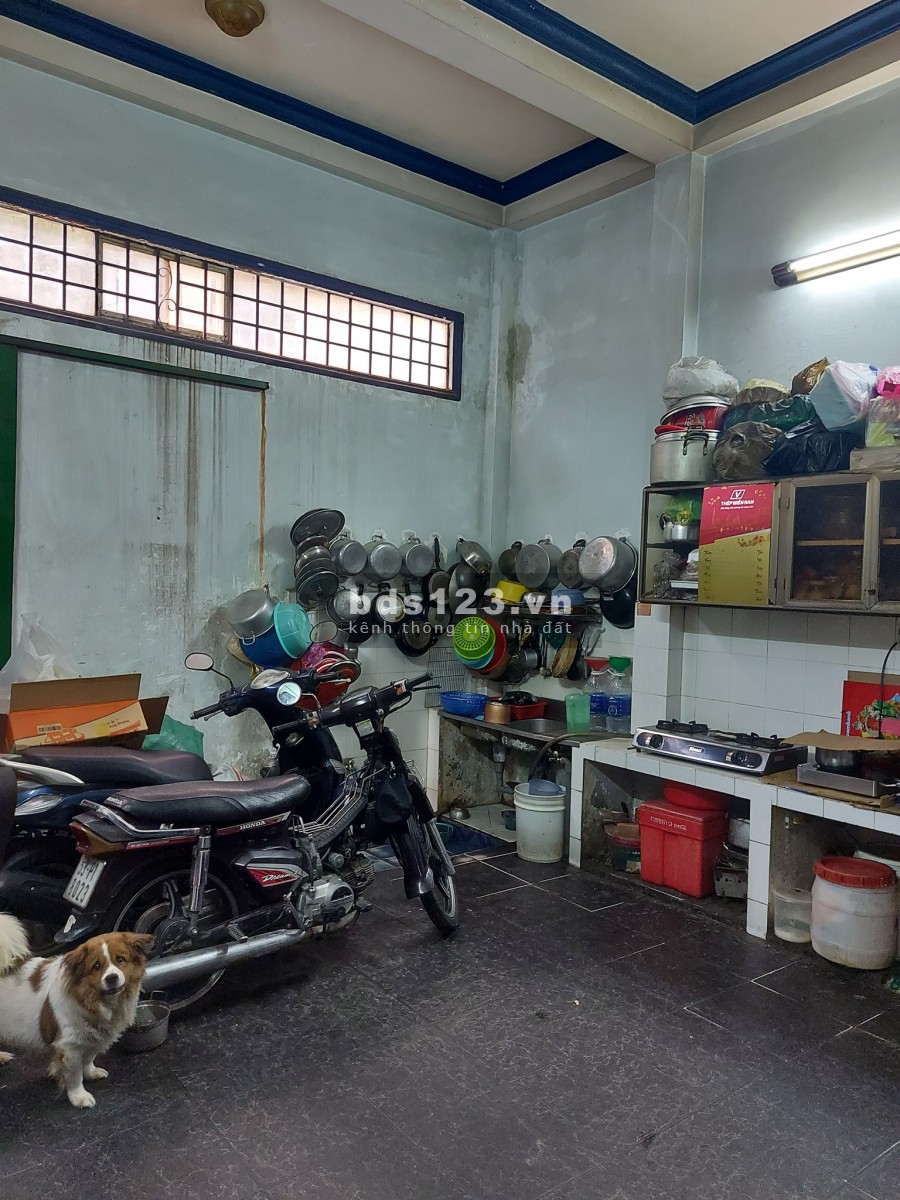 Ngộp bank cần bán nhà mặt tiền gấp diện tích 55m2, giá 16 tỷ, thương lượng, lh 0909101469