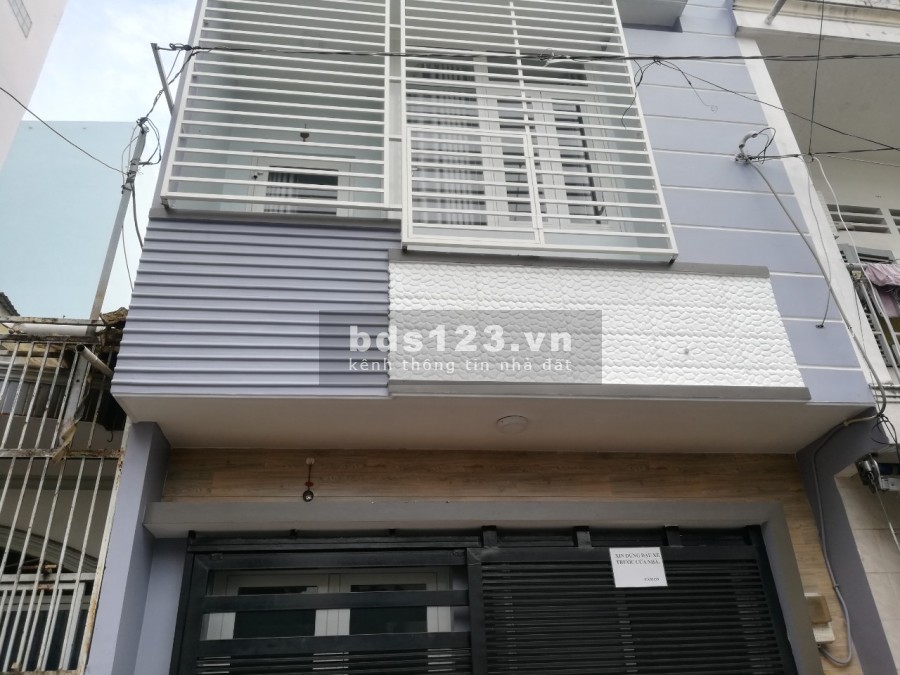 Nhà mới kiên cố 2 tầng vị trí đẹp hẻm xe hơi tránh đường Gò Dầu giá bán 4,2 tỷ, lhcc