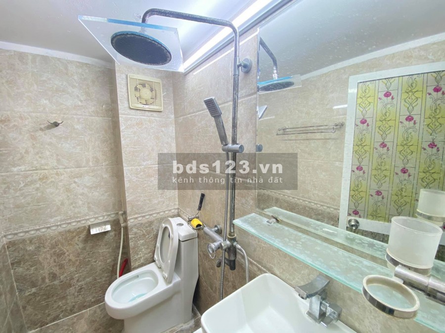 Bán nhà giá sốc đường Dương Quảng Hàm Quận Cầu Giấy diện tích 35m2 giá 3.65 tỷ