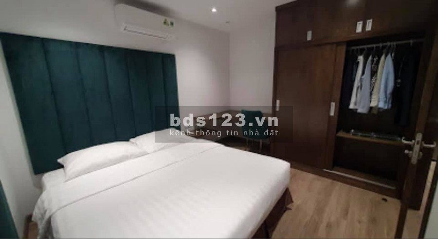 Building 9 tầng mặt phố Dịch Vọng Hầu dt 38 căn studio&Apartment, dt 300m2, giá bán 105 tỷ