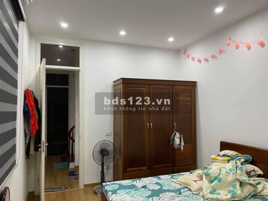 Bán nhà lô góc phố Tôn Thất Tùng, diện tích sử dụng 34m2, giá bán chỉ 3,6 tỷ, lh 0902317688
