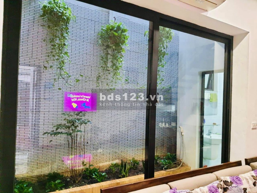 Siêu phẩm phố Vương Thùa Vũ, Thanh Xuân, dt 70m2, xây 7 tầng thang máy đẹp vào bước ra ô tô