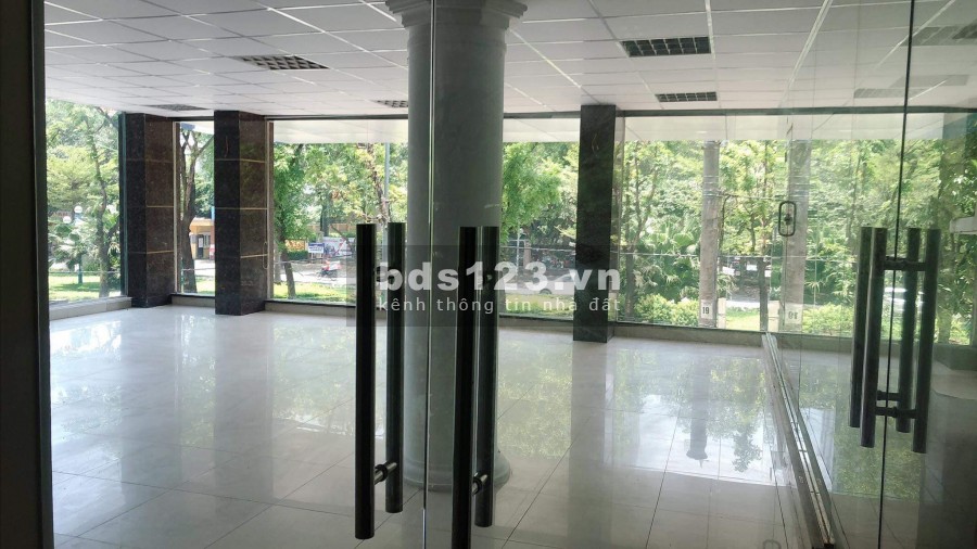 Mặt Phố, Kinh Doanh VIP, diện tích 292m2 mt 8.8m, lô góc 3 mặt thoáng Phố Bà Triệu, Hoàn Kiếm