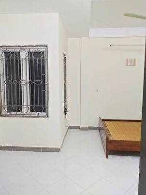 Siêu hiếm Duy Nhất Nhà đẹp Ở Ngay 1 Bước lên cầu Chương Dương chỉ hơn 2tỷ