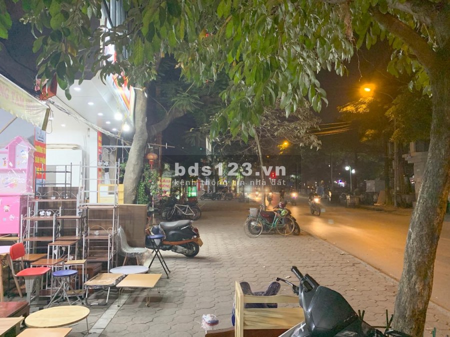 Mặt Phố, Kinh Doanh VIP, diện tích 292m2 mt 8.8m, lô góc 3 mặt thoáng Phố Bà Triệu, Hoàn Kiếm