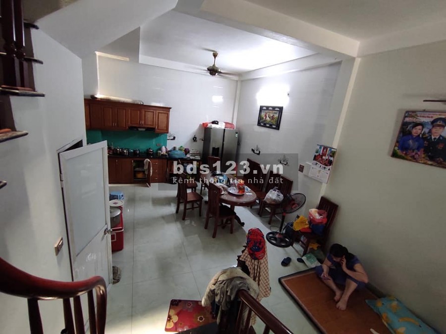 Chủ nhà tiền muốn bán nhanh nguyên căn Quận Long Biên, giá bán 3-6 tỷ, giá tốt thị trường