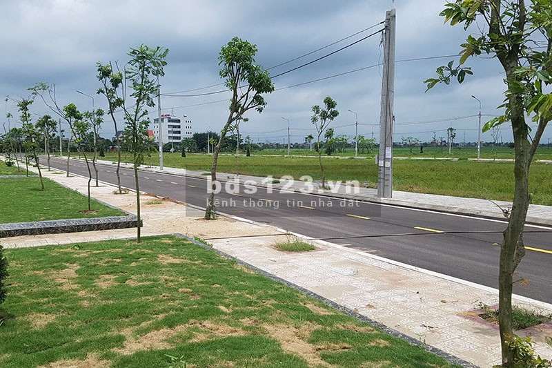 Chính chủ bán 1.5 tỷ/nền Tiền Hải Thái Bình, đã có sổ vĩnh viễn, đối diện khu công nghiệp Village