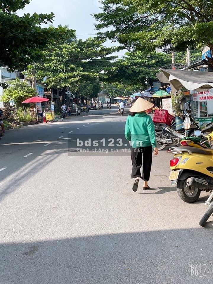 Chính Chủ cần Bán lô 100m2.sổ sẵn, Gía 900 Triệu. Hố Nai 3. Trảng Bom. Đồng Nai