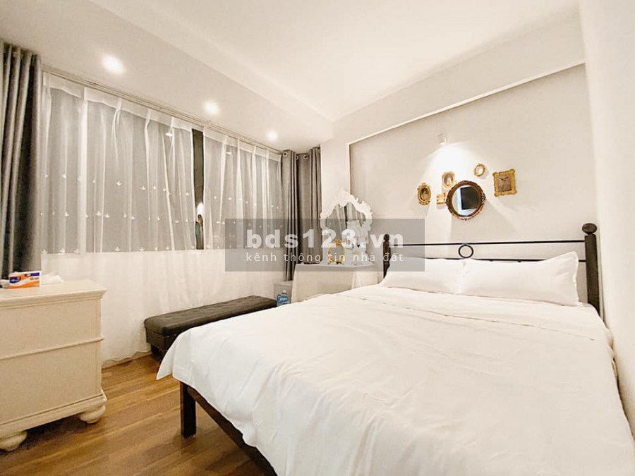 Bán nhà mặt phố Yên Thế Bà Đình, 7 tầng, giá 5x tỷ, nhà bao đẹp kinh doanh homestay